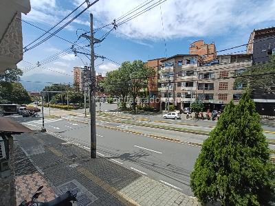 Apartamento de 2 alcobas en arriendo en Los Alpes, Medellín, 52 m² · foto 3 de 20