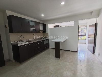 Apartamento de 2 alcobas en arriendo en Los Alpes, Medellín, 52 m² · foto 11 de 20