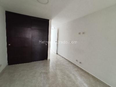Apartamento de 2 alcobas en arriendo en Los Alpes, Medellín, 52 m² · foto 13 de 20