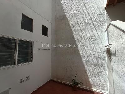 Casa de 3 alcobas en arriendo en El Nogal Los Almendros, Medellín, 200 m² · foto 7 de 20