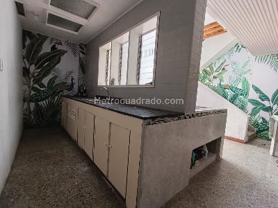Casa de 3 alcobas en arriendo en El Nogal Los Almendros, Medellín, 200 m² · foto 12 de 20