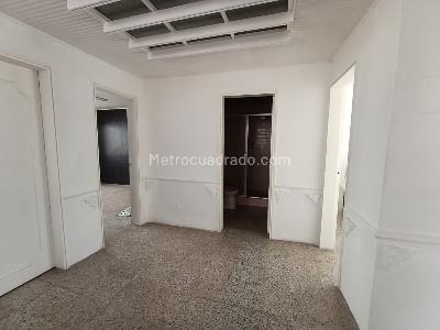 Casa de 3 alcobas en arriendo en El Nogal Los Almendros, Medellín, 200 m² · foto 19 de 20