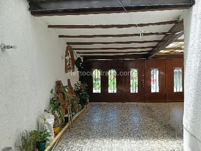 Casa de 3 alcobas en arriendo en Usaquen, Bogotá, 320 m² · foto 6 de 20