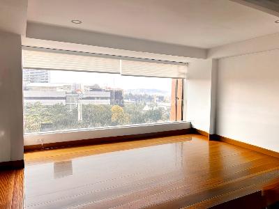 Apartamento de 3 alcobas en arriendo en Bella Suiza, Bogotá, 232 m² · foto 2 de 20