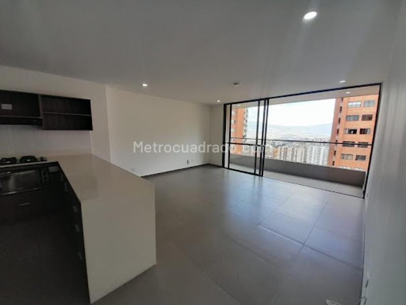 2BR Apartment in Loma Del Escobero Envigado (84 m²)