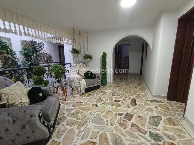 Casa de 5 alcobas en venta en Belen Fatima, Medellín, 457 m² · foto 7 de 20