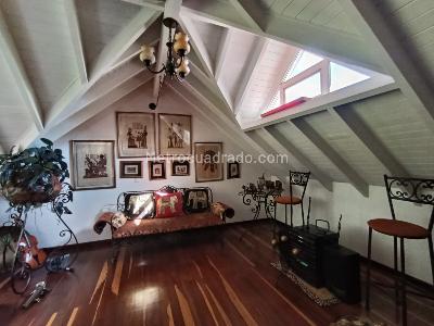 Casa de 4 alcobas en arriendo en Las Palmas Medellin, Medellín, 378 m² · foto 5 de 17