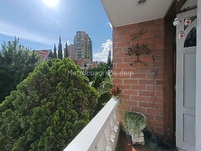 Casa de 4 alcobas en arriendo en Las Palmas Medellin, Medellín, 378 m² · foto 13 de 17
