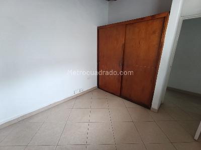 Casa de 5 alcobas en arriendo en Suramericana, Medellín, 200 m² · foto 9 de 19