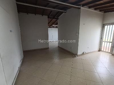 Casa de 5 alcobas en arriendo en Suramericana, Medellín, 200 m² · foto 11 de 19
