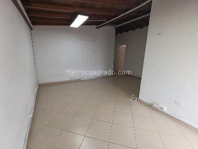 Casa de 5 alcobas en arriendo en Suramericana, Medellín, 200 m² · foto 12 de 19