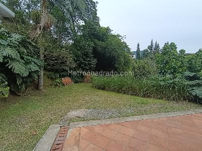 Casa de 5 alcobas en arriendo en La Doctora, Sabaneta, 1722 m² · foto 6 de 20