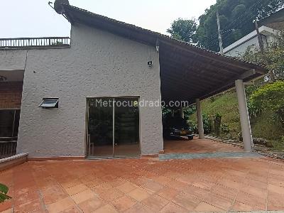 Casa de 5 alcobas en arriendo en La Doctora, Sabaneta, 1722 m² · foto 8 de 20