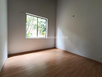 Casa de 5 alcobas en arriendo en La Doctora, Sabaneta, 1722 m² · foto 12 de 20