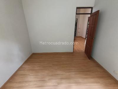 Casa de 5 alcobas en arriendo en La Doctora, Sabaneta, 1722 m² · foto 13 de 20