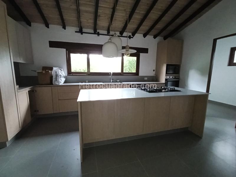 5BR House in Loma Del Escobero Envigado (3000 m²)