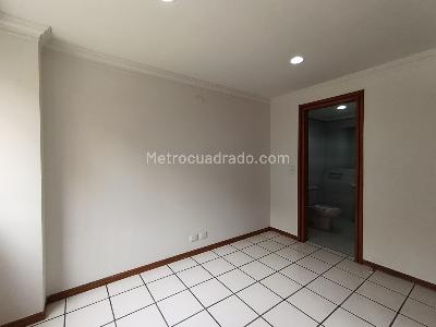 Apartamento de 3 alcobas en arriendo en San Lucas, Medellín, 450 m² · foto 15 de 20