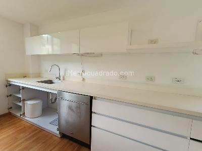 Apartamento de 2 alcobas en arriendo en Lalinde, Medellín, 153 m² · foto 8 de 20