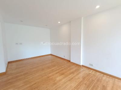 Apartamento de 2 alcobas en arriendo en Lalinde, Medellín, 153 m² · foto 11 de 20
