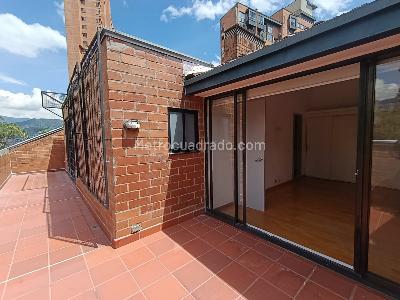 Apartamento de 2 alcobas en arriendo en Lalinde, Medellín, 153 m² · foto 16 de 20