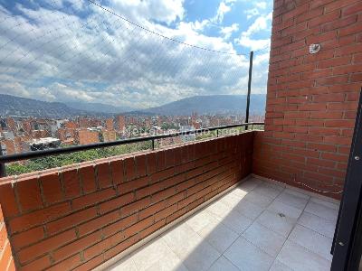 Apartamento de 3 alcobas en arriendo en La Castellana, Medellín, 112 m² · foto 5 de 16
