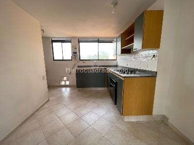 Apartamento de 3 alcobas en arriendo en La Castellana, Medellín, 112 m² · foto 7 de 16