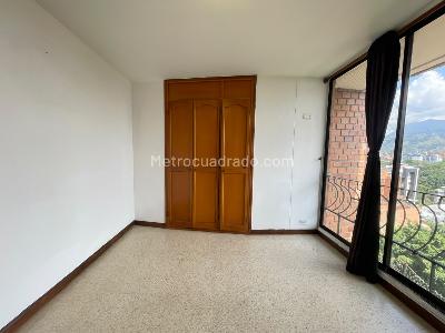 Apartamento de 3 alcobas en arriendo en La Castellana, Medellín, 112 m² · foto 13 de 16