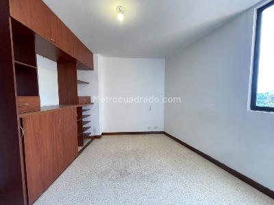 Apartamento de 3 alcobas en arriendo en La Castellana, Medellín, 112 m² · foto 14 de 16