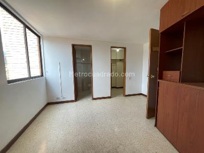 Apartamento de 3 alcobas en arriendo en La Castellana, Medellín, 112 m² · foto 15 de 16