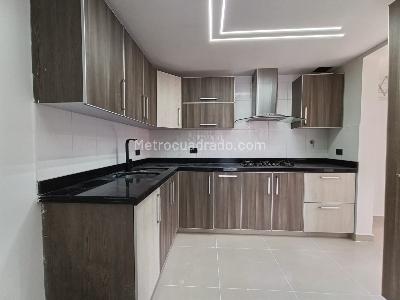 Apartamento de 3 alcobas en arriendo en El Esmeraldal, Envigado, 200 m² · foto 16 de 20