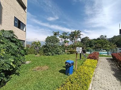Apartamento de 2 alcobas en arriendo en Las Lomas, Medellín, 72 m² · foto 19 de 20