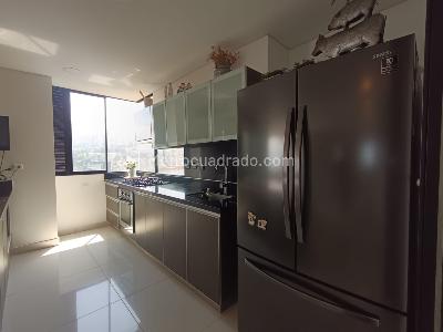 Apartamento de 3 alcobas en arriendo en San Lucas, Medellín, 180 m² · foto 5 de 20