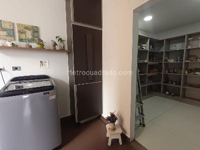 Apartamento de 3 alcobas en arriendo en San Lucas, Medellín, 180 m² · foto 11 de 20