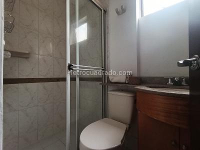 Apartamento de 3 alcobas en venta en Conquistadores, Medellín, 89 m² · foto 4 de 20