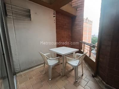 Apartamento de 3 alcobas en venta en Conquistadores, Medellín, 89 m² · foto 8 de 20