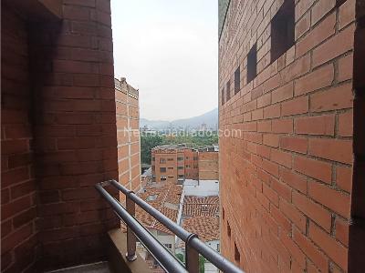 Apartamento de 3 alcobas en venta en Conquistadores, Medellín, 89 m² · foto 9 de 20