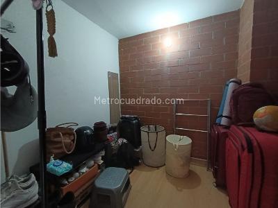 Apartamento de 3 alcobas en venta en Conquistadores, Medellín, 89 m² · foto 10 de 20