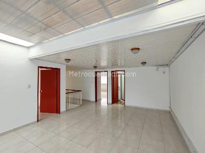 Casa de 5 alcobas en arriendo en Chapinero, Bogotá, 400 m² · foto 18 de 20