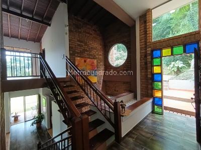 Casa de 5 alcobas en venta en La Doctora, Sabaneta, 1723 m² · foto 18 de 20