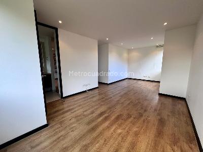 Apartamento de 2 alcobas en arriendo en La Calera, Medellín, 133 m² · foto 11 de 20
