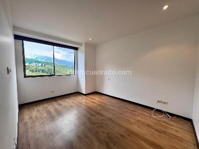 Apartamento de 2 alcobas en arriendo en La Calera, Medellín, 133 m² · foto 15 de 20