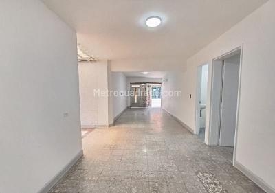 Casa de 5 alcobas en arriendo en Barrio Mesa Envigado, Envigado, 220 m² · foto 3 de 20