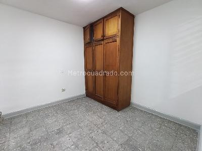 Casa de 5 alcobas en arriendo en Barrio Mesa Envigado, Envigado, 220 m² · foto 9 de 20