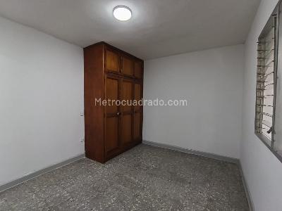 Casa de 5 alcobas en arriendo en Barrio Mesa Envigado, Envigado, 220 m² · foto 10 de 20