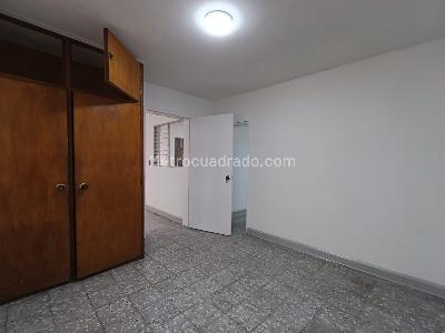Casa de 5 alcobas en arriendo en Barrio Mesa Envigado, Envigado, 220 m² · foto 13 de 20