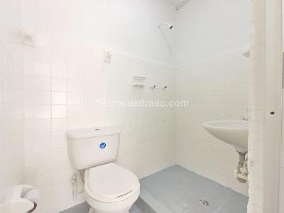 Casa de 5 alcobas en arriendo en Barrio Mesa Envigado, Envigado, 220 m² · foto 19 de 20