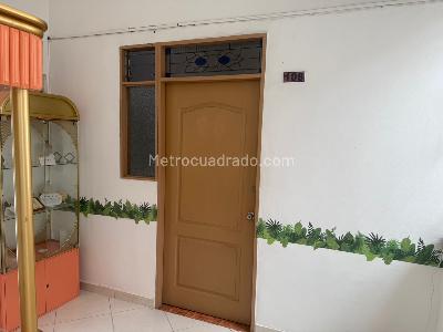 Casa de 5 alcobas en arriendo en Laureles Medellin, Medellín, 308 m² · foto 6 de 20