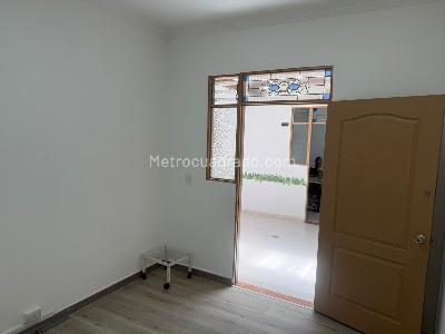 Casa de 5 alcobas en arriendo en Laureles Medellin, Medellín, 308 m² · foto 10 de 20