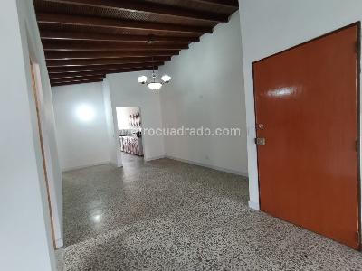 Apartamento de 2 alcobas en arriendo en La América, Medellín, 98 m² · foto 4 de 13