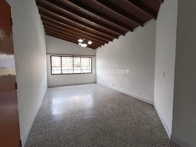 Apartamento de 2 alcobas en arriendo en La América, Medellín, 98 m² · foto 5 de 13
